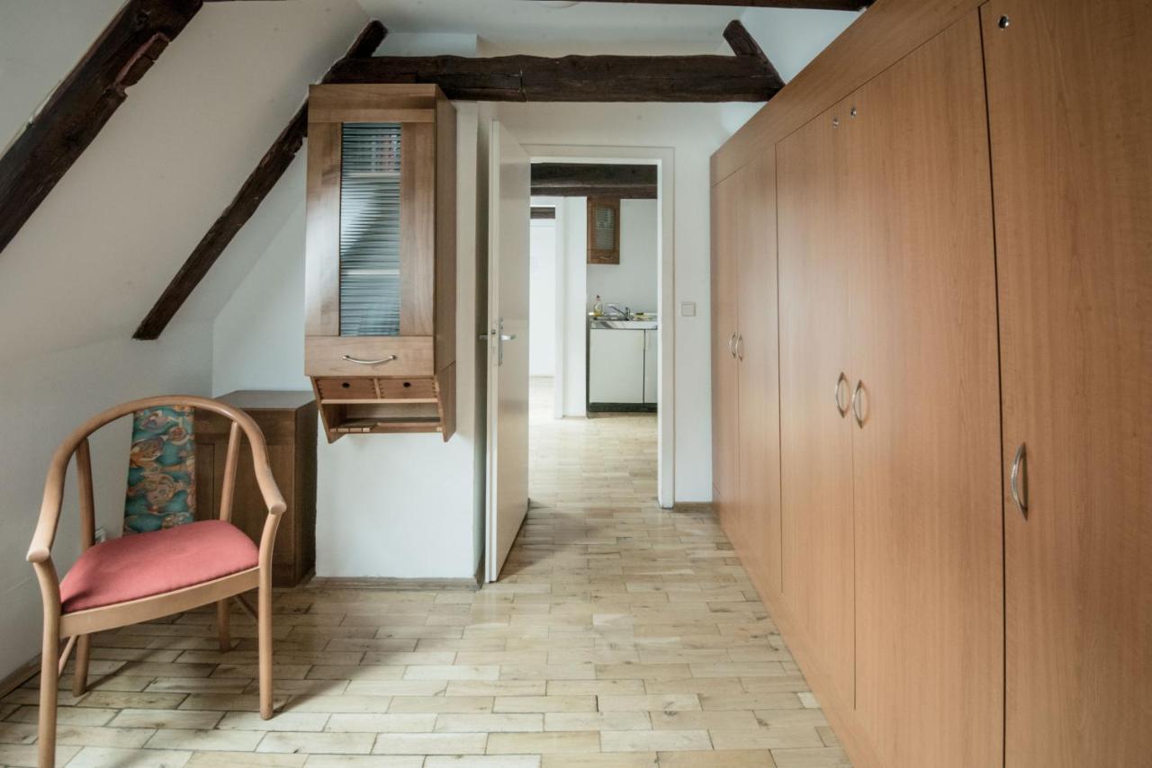 Hostel Charles Bridge & Praha