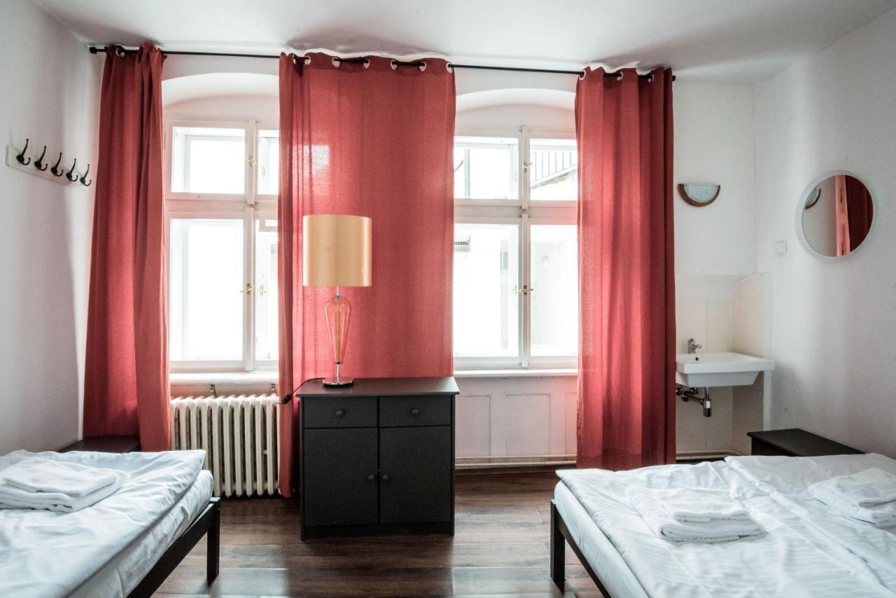 Hostel Charles Bridge & Praag